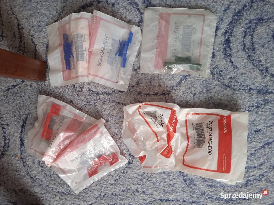 OEM Honda Civic VIII spinki listew ufo