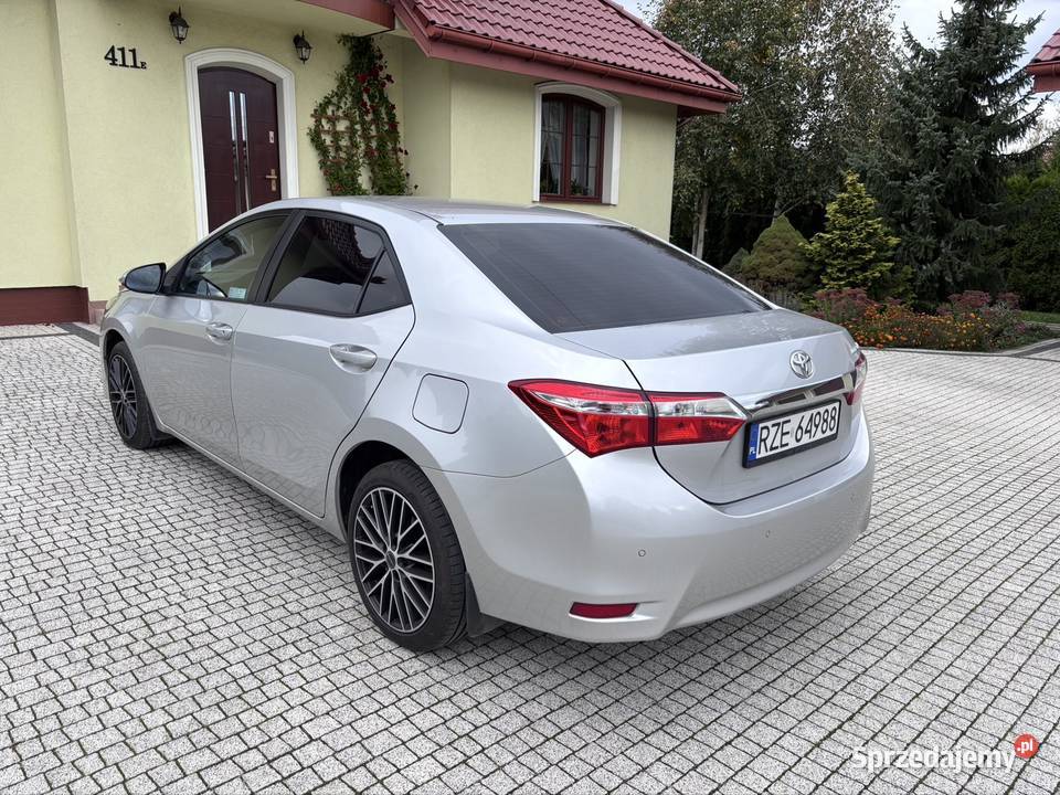 Toyota Corolla 2017 Polski Salon 1598cm3 Corolla Rzeszów