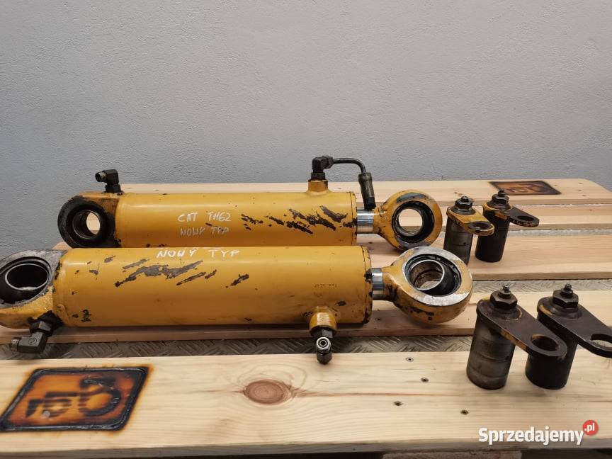 CAT TH 62 Cylinder hydrauliczny przelewowy 1600 Pozostałe Pozostałe