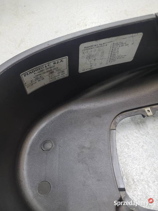 Piaggio MP 3 125 wypełnienie schowek pod Nowy Tomyśl