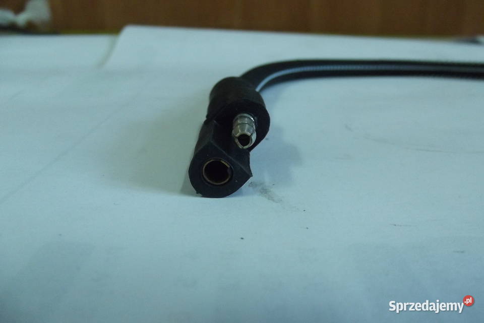 Czujniksensor obrotów silnika MF4 Massey Ferguson Części zamienne sprzedam