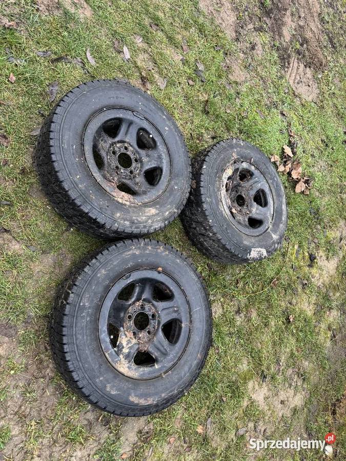Sprzedam 3 opony zimowe BARUM 22570 R15C z