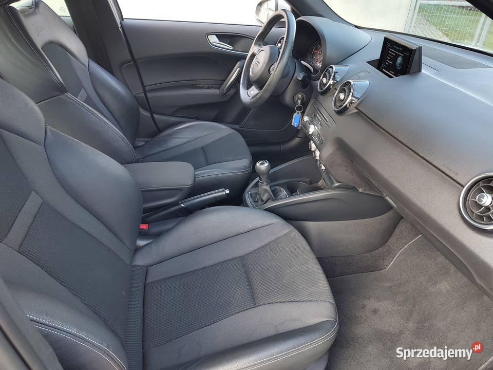 AUDI A1 SLINE 16900 światła przeciwmgielne A1 Leszno