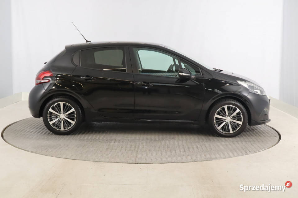 Peugeot 208 12 PureTech śląskie