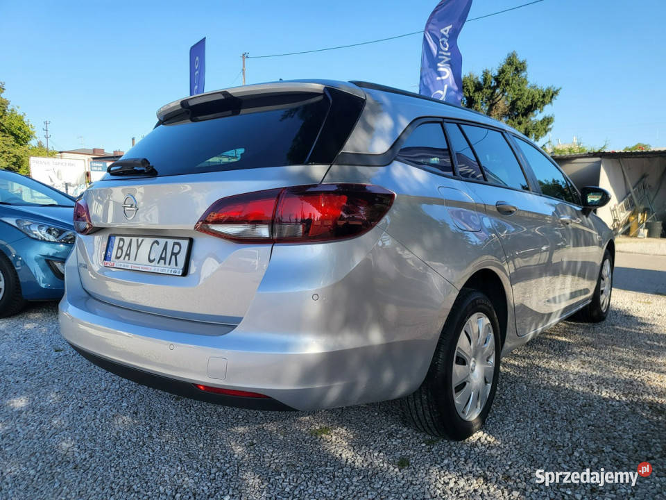 Opel Astra Sports Tourer 14 Turbo 100 Przebieg Samochody osobowe łódzkie