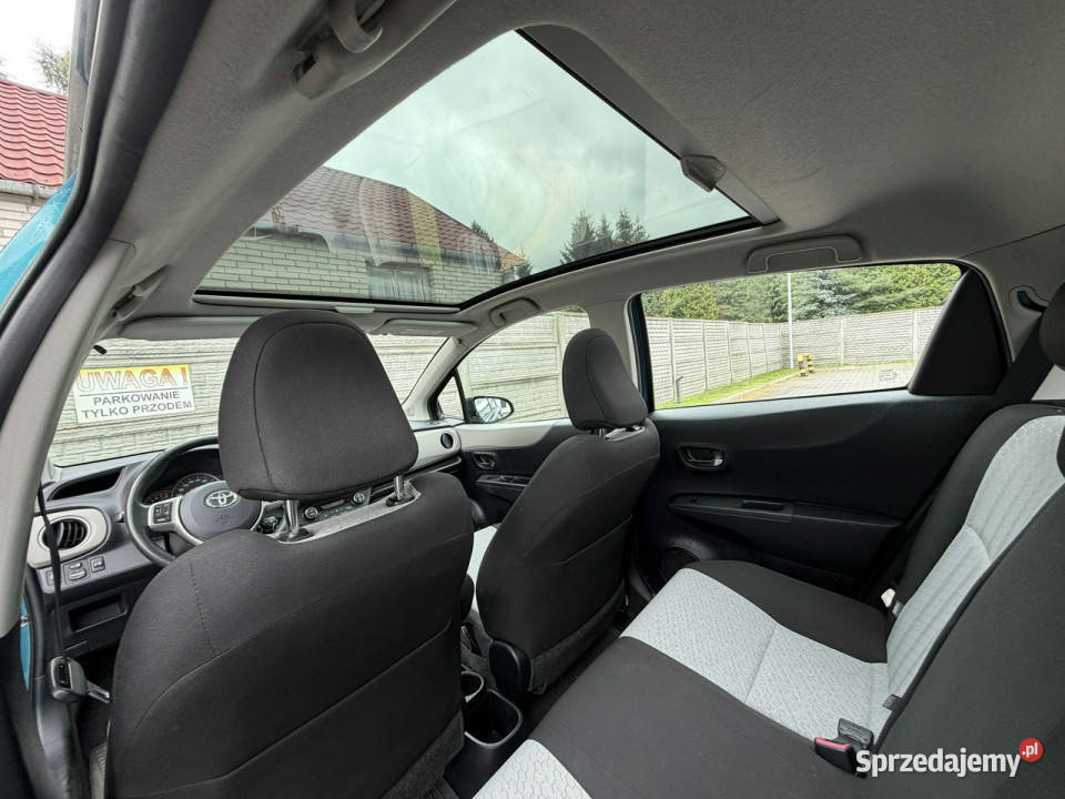 Toyota Yaris 133i 99 SollNawigacjaKamera Rok produkcji 2011 Węgrów