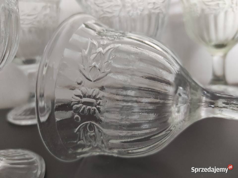 Kielichy puchary stare szkło Ząbkowice PRL Nowe