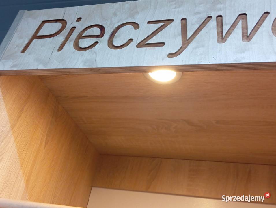 Regał sklepowy na pieczywo Drelów