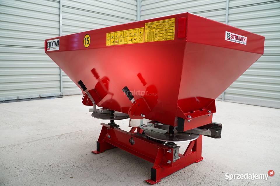 Rozsiewacz dwutarczowy jednozasypowy Tytan 600 Tajęcina