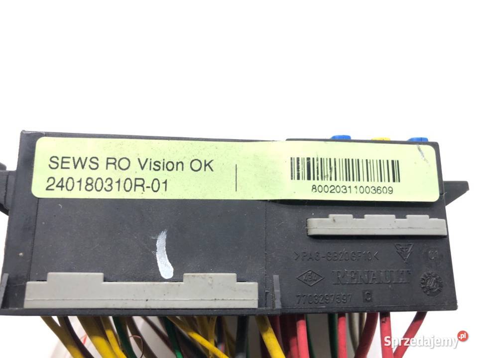 SKRZYNKA BEZPIECZNIKÓW DACIA DUSTER 240180310R podkarpackie sprzedam