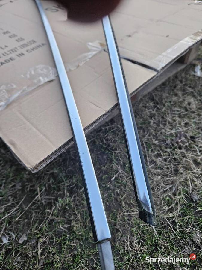 Listwy karoseryjne Bmw E32 Listwy Lublin