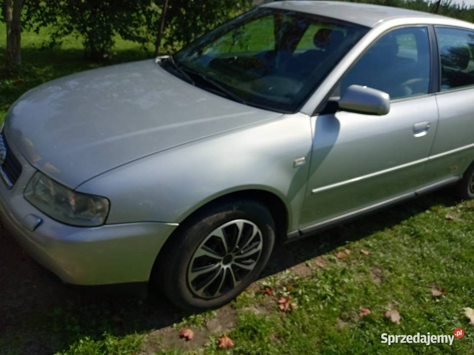 Audi a3 5Drzwi 16bgaz ładne zadbane manualna Kielce