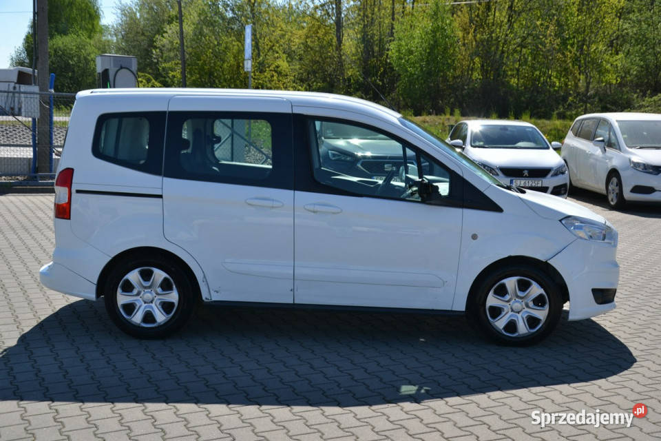 Ford Tourneo Courier 15 diesel 95 OSOBOWY sprzedam