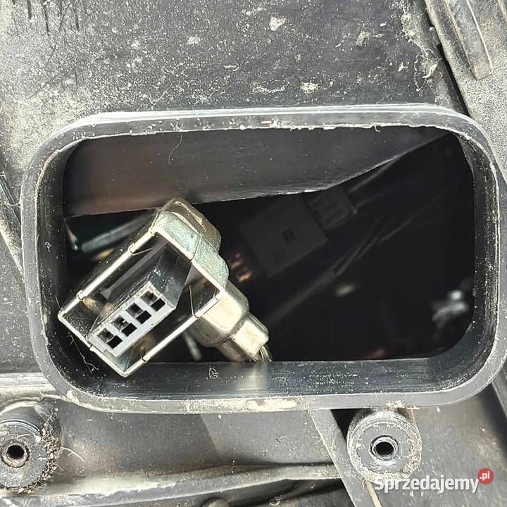 LAMPA LEWA Ford Focus II MK2 XENON lewy przód Chełm sprzedam