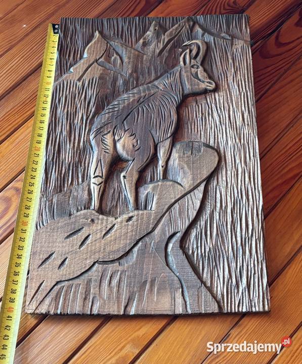 Płaskorzeźba z kozłem Proszowice