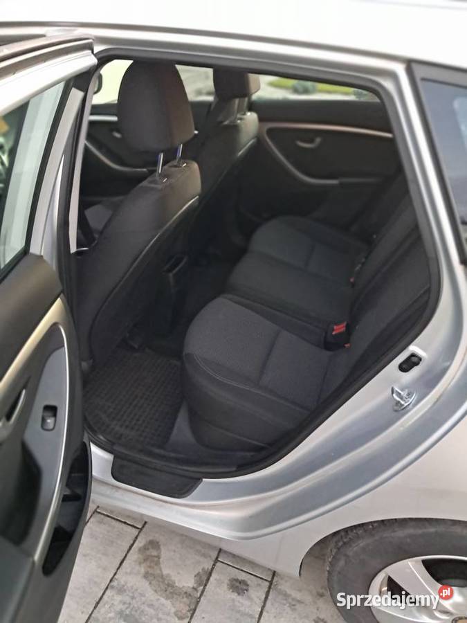 Hyundai i30 relingi dachowe Nisko