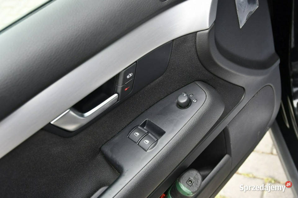 Audi A4 Avant 18Turbo DUDKI11 reflektory ksenonowe Kutno sprzedam