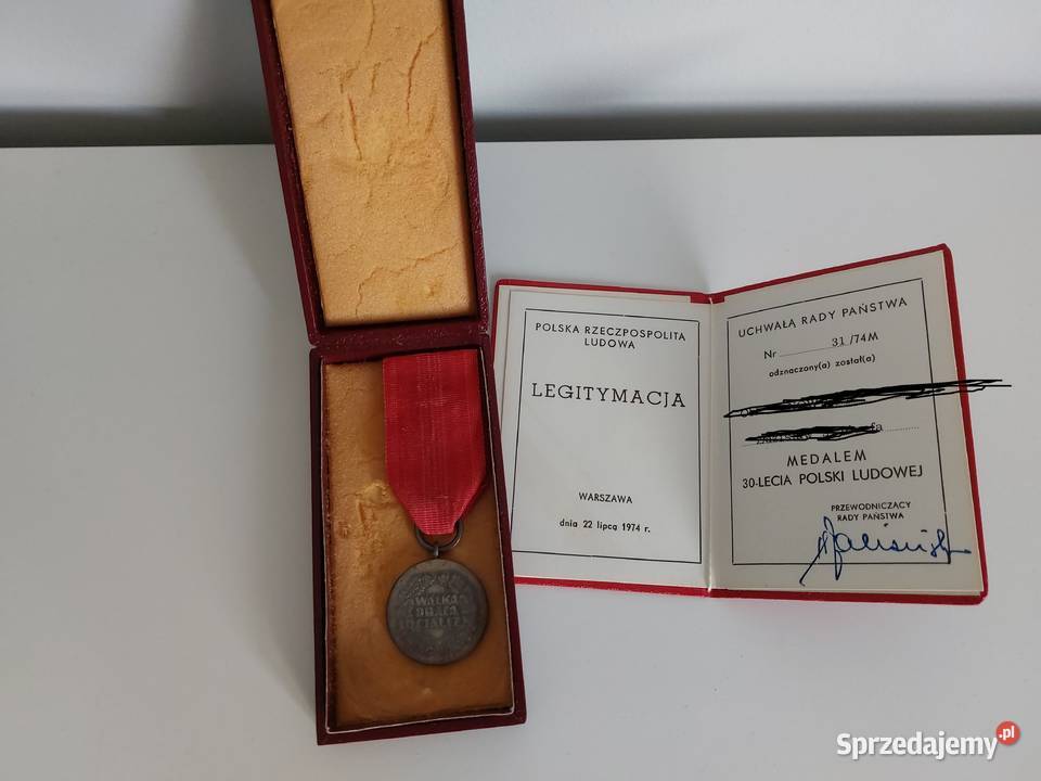 medal z okazji 30lecia Polski Ludowej odznaka i sprzedam