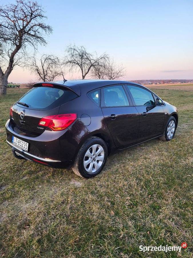 Opel Astra J 14 turbo 140 lpg prywatne raport Astra Lublin sprzedam