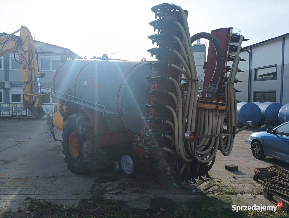 Beczkowóż wóz asenizacyjny Vredo 12000 pomorskie Kiełpino