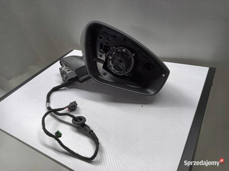 LUSTERKO PRAWE VW ID4 11B857502AJ