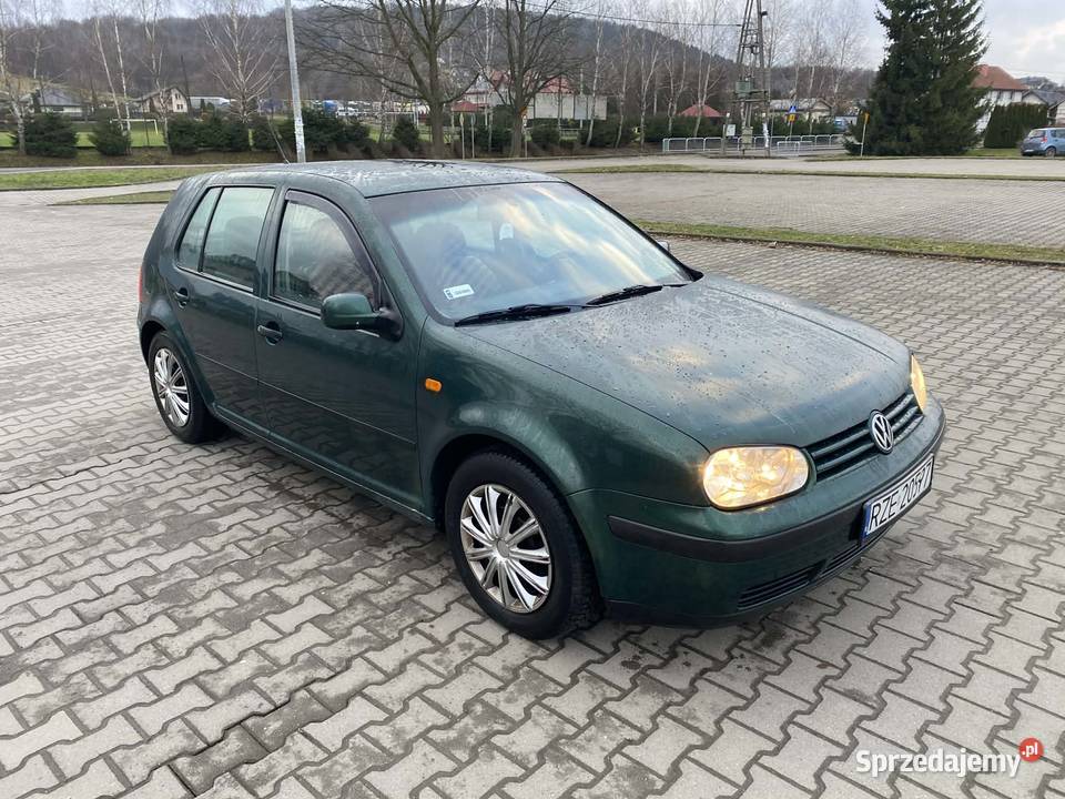 Volkswagen Golf 4 14 Benzyna LPG nieuszkodzony Lutcza