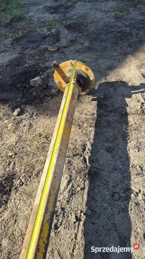 Solidna oś 80 x 80 mm długość 160 między Nowa Święta