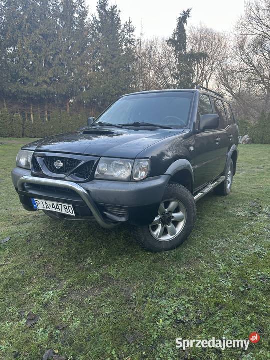 Nissan Terrano 27 Diesel 125 4x4 2000r