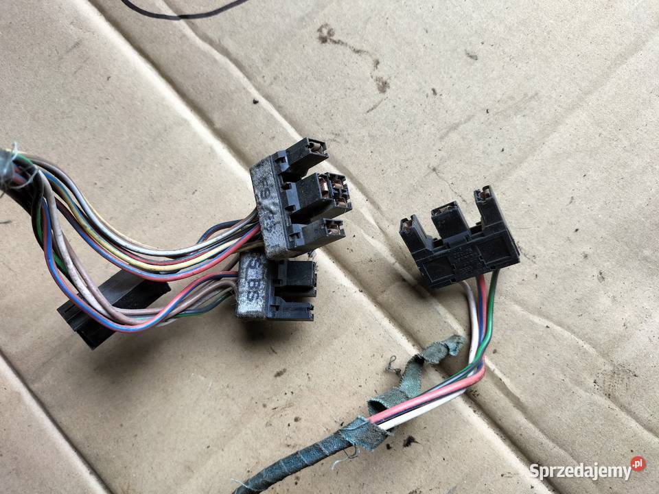 AUDI 80B4 80 B4 90 KOSTKA WIĄZKA PANELU Pozostałe Kamień-Kolonia sprzedam