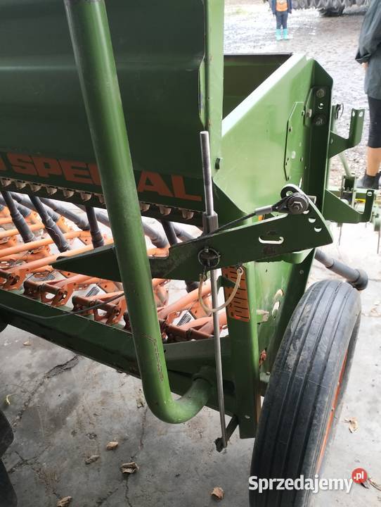 Sprzedam siewnik Amazone D8 Special Siewniki i sadzarki Biała