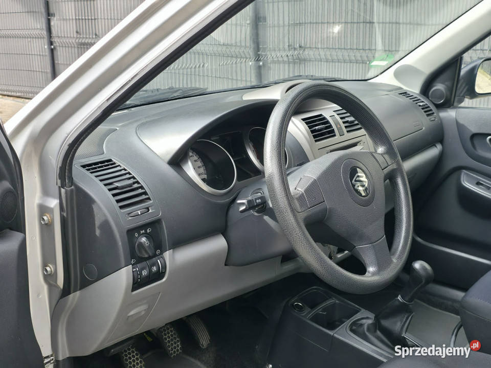 Suzuki Ignis 133 Benzyna Serwisowany Bogate wspomaganie kierownicy świętokrzyskie sprzedam