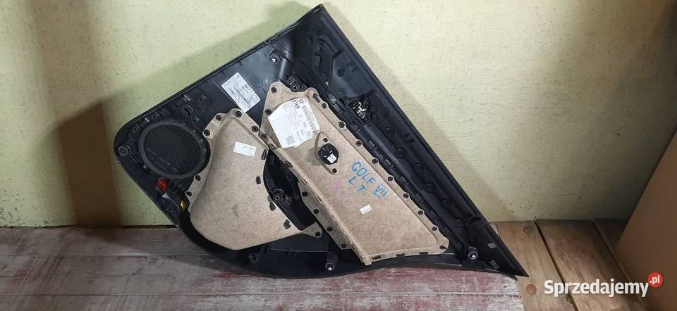 Boczek tapicerka drzwi VW Golf VII Lewy tył osobowe Włoszczowa sprzedam
