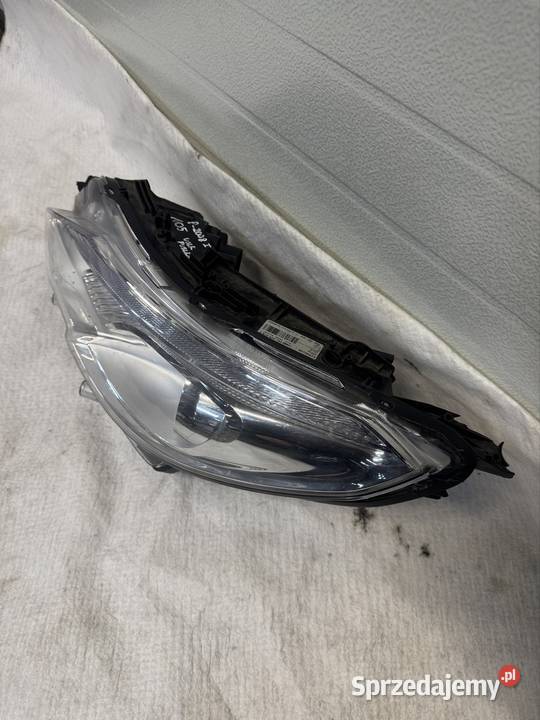Lampa lewy przód Peugeot 2008 I śląskie Jasienica sprzedam