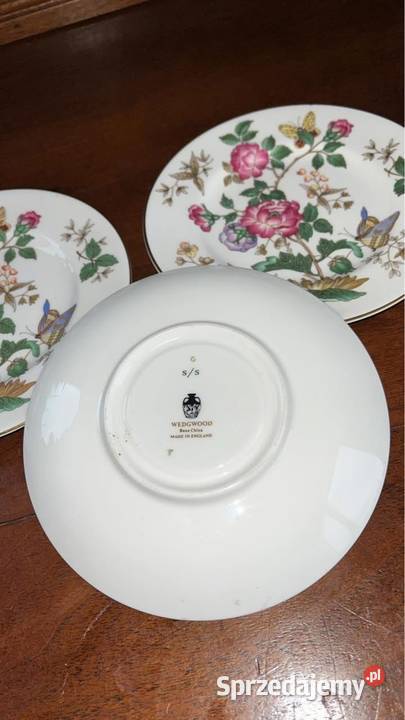 Spodek pod filiżankęWedgwood Made in England Z Gdańsk