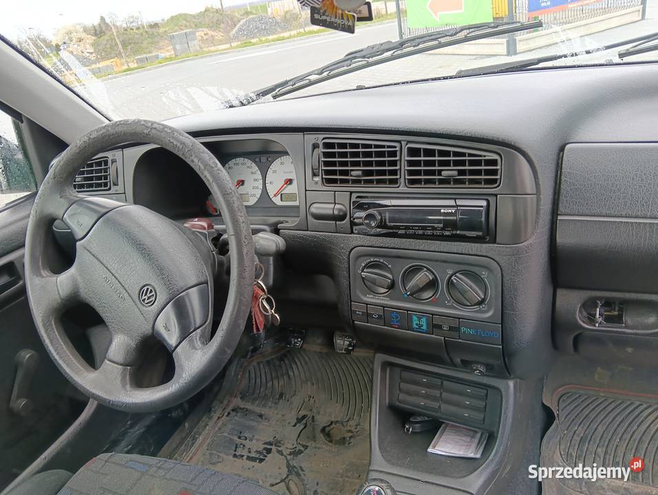 Golf 3 16 fajny stan z klimatyzacją Volkswagen