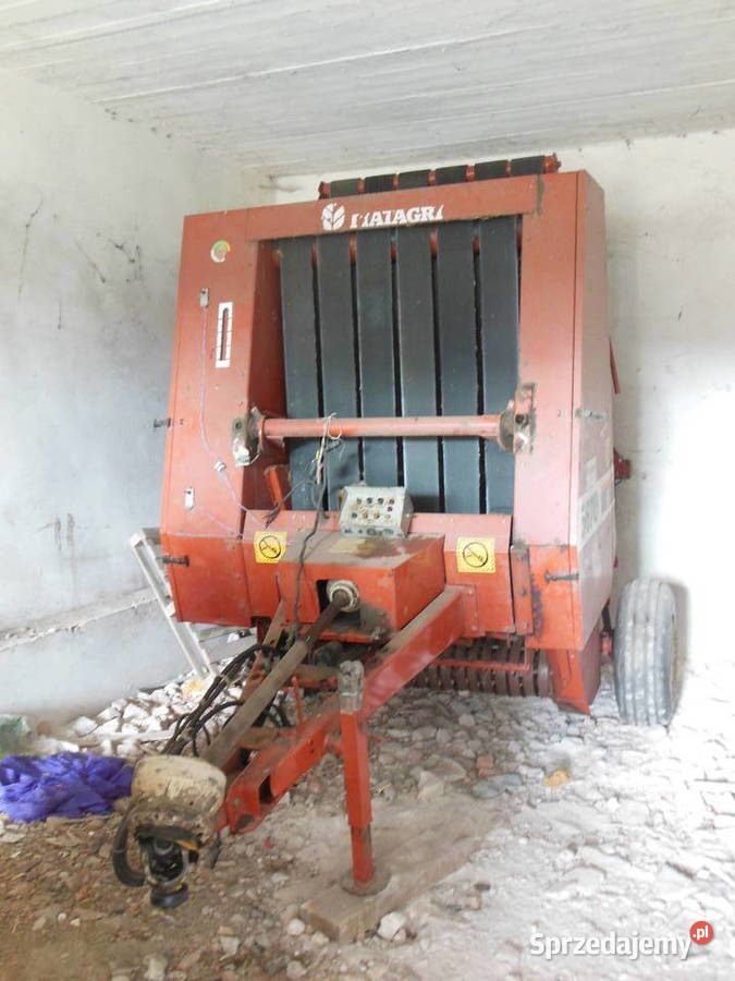 Prasa belarka zmiennokomorowa HESSTON typ 5670 Goszczanów