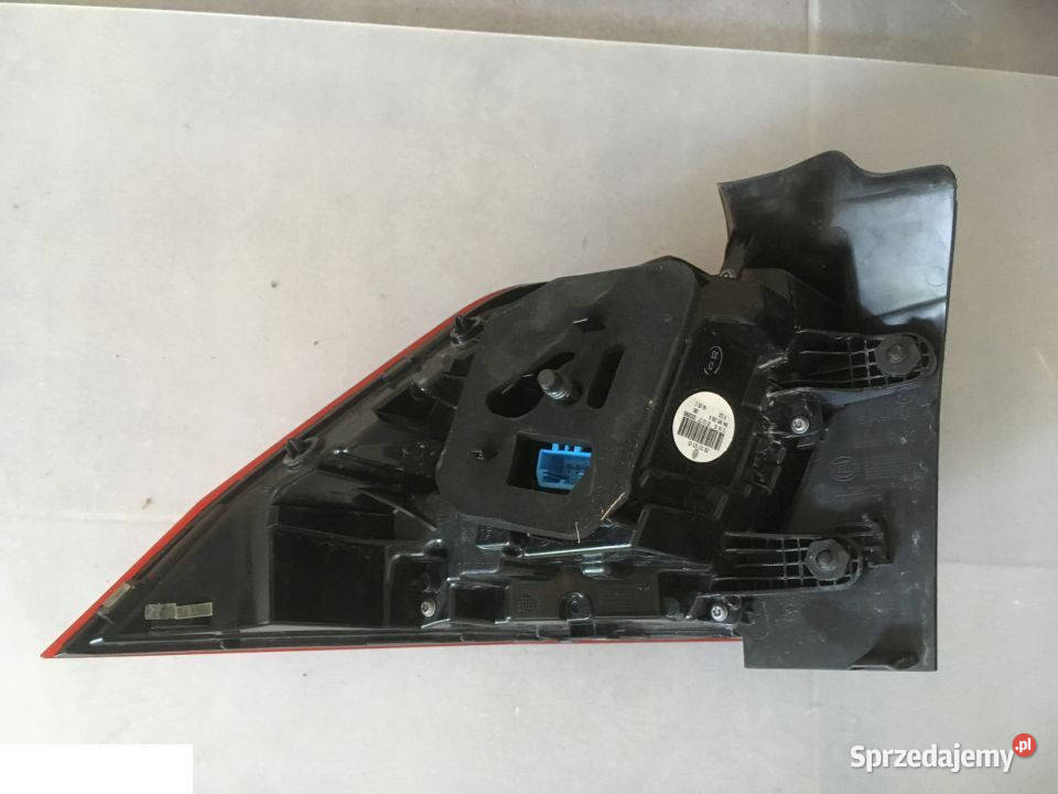 VOLKSWAGEN TIGUAN 2017 LAMPA PRAWA TYLNA W lubelskie Kozubszczyzna sprzedam