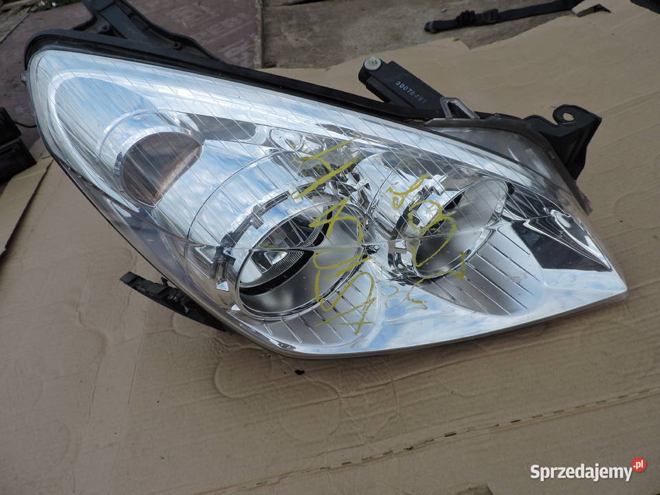 Lampa Prawy przód Opel Astra H Myszków
