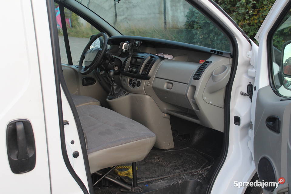 Renault Trafic 20 DCI 2009r Klima Stan Rumia