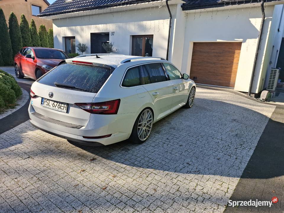 Skoda Superb Kombi DSG Sport Orchowo