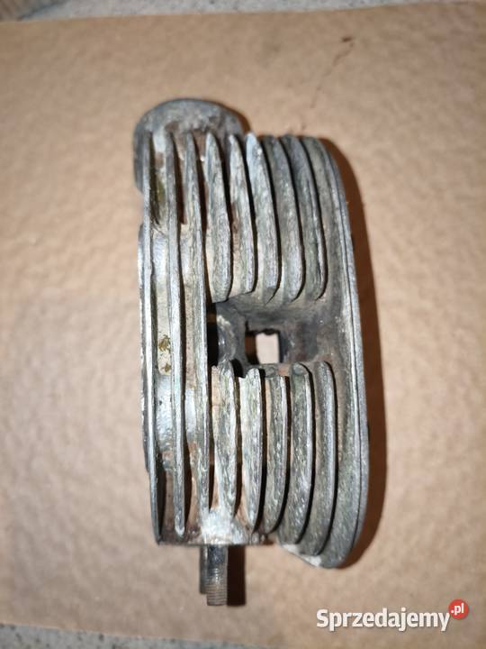 Prawa głowica Ural M62 M63 M66 Cylindry, głowice, pierścienie wielkopolskie sprzedam