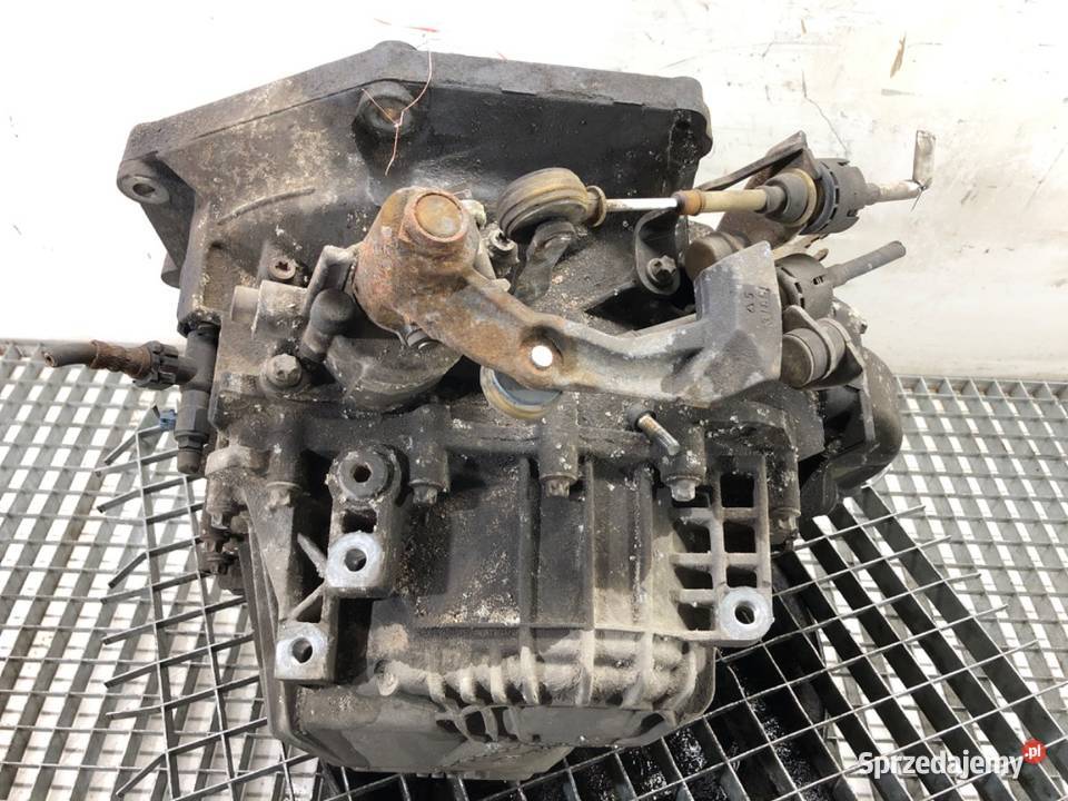 SKRZYNIA BIEGÓW OPEL ZAFIRA B 55192042 19 120 osobowe