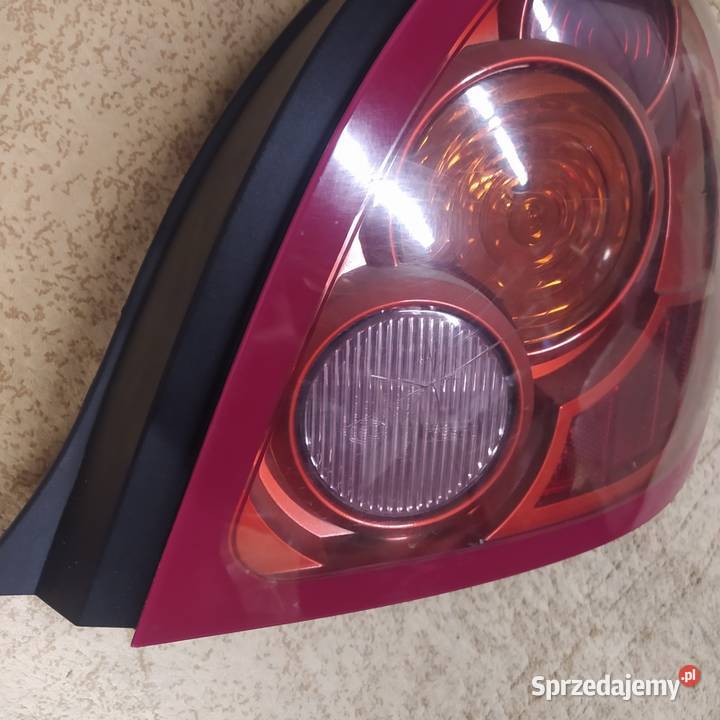 Lampa prawa tył Nissan Almera n16 hb lift Sokołów Podlaski