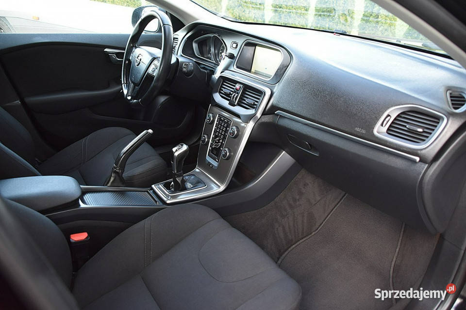 Volvo V40 20D2 120 Alu 17 Led Navi Gwarancja II Nowe Kucice sprzedam