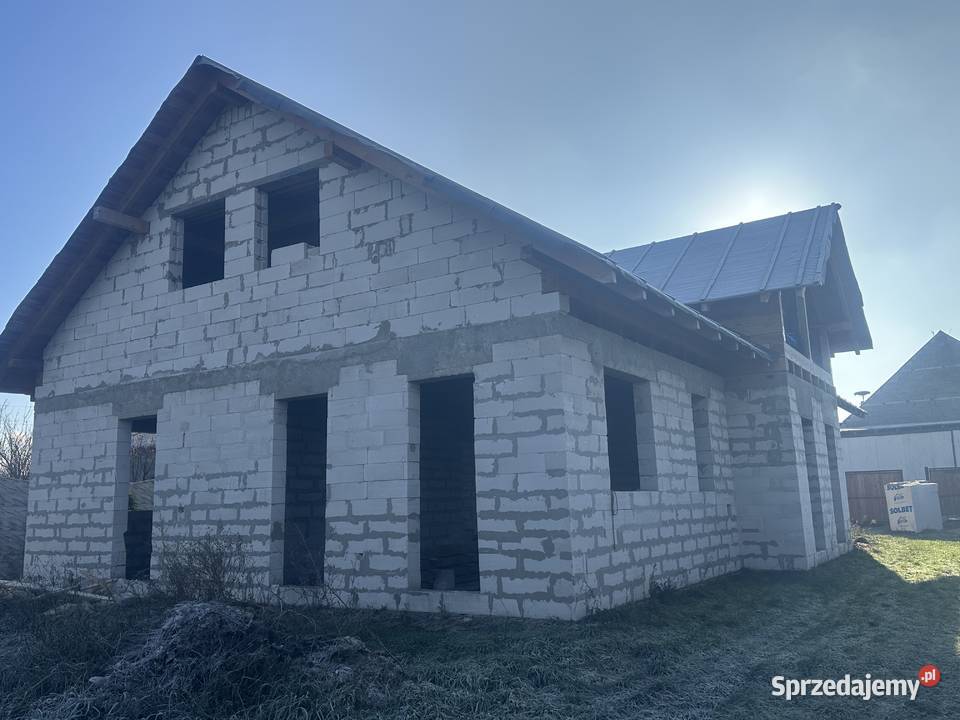 Dom z dwoma osobnymi lokalami 100m2 Wróblów