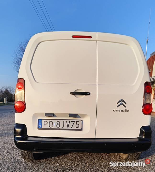 Citroen Berlingo 16 90 rejestracja 2015 salon Chludowo