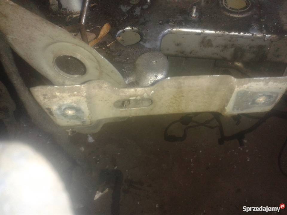 MOCOWANIE PODUZNICY PRZODU PRAWALEWA GOLF 4