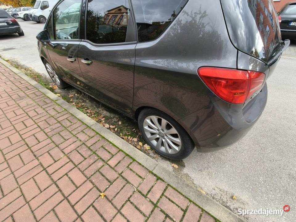 Opel Meriva 17 DTH 2011 uszkodzony Skarżysko-Kamienna