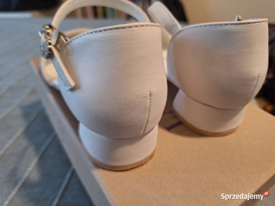 Buty białe błyszczące brokatem Trzewiki i półbuty Kraków