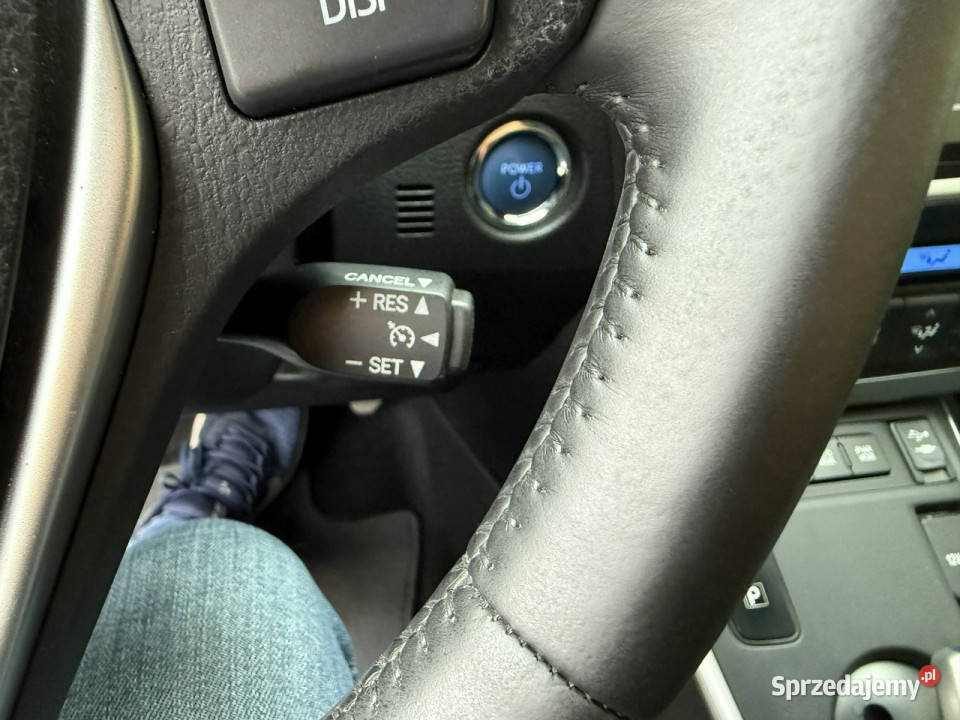 Toyota Auris Hybryda niski przebieg oryginalny system Start-Stop Auris Poznań